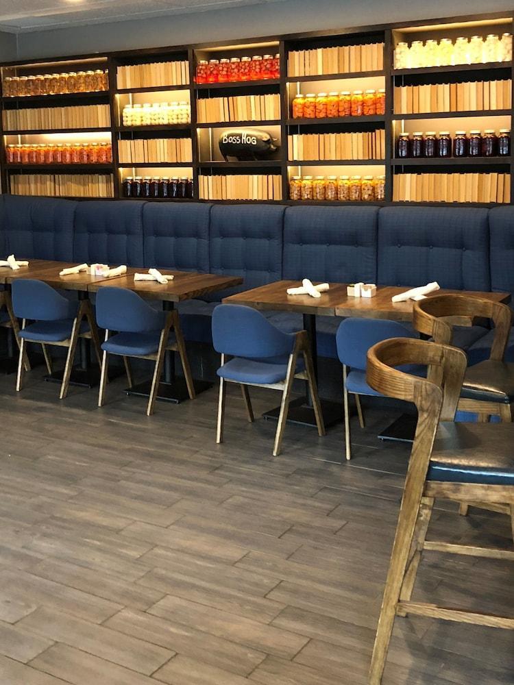 Ottawa Embassy Hotel & Suites Ngoại thất bức ảnh