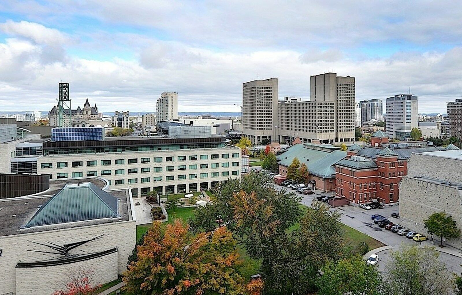 Ottawa Embassy Hotel & Suites Ngoại thất bức ảnh